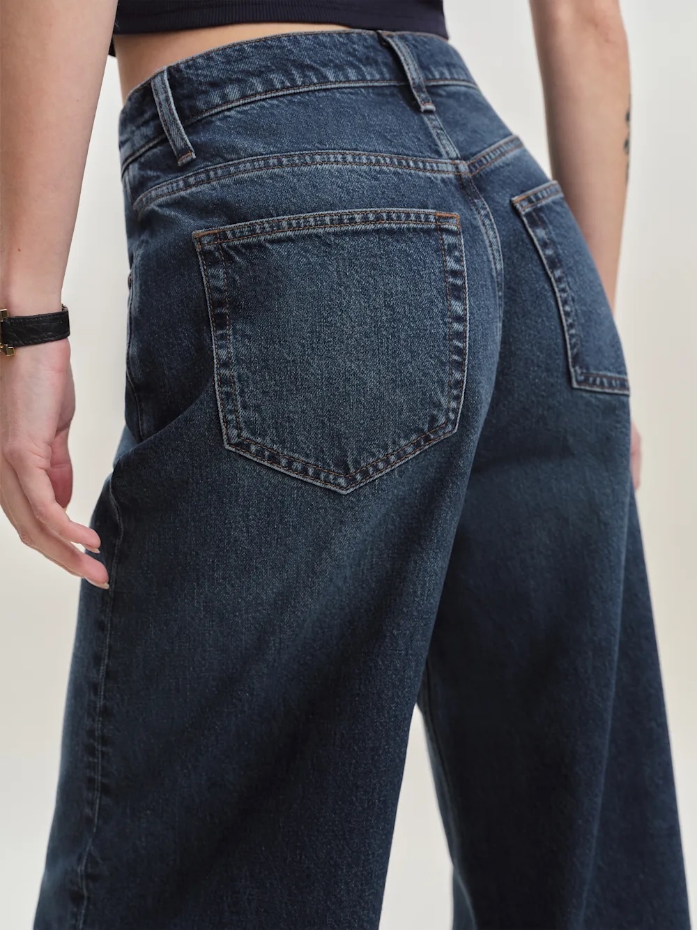 Reformation Eden Mid Rise Wide Leg Jeans Size 27 - Picture 3 of 10